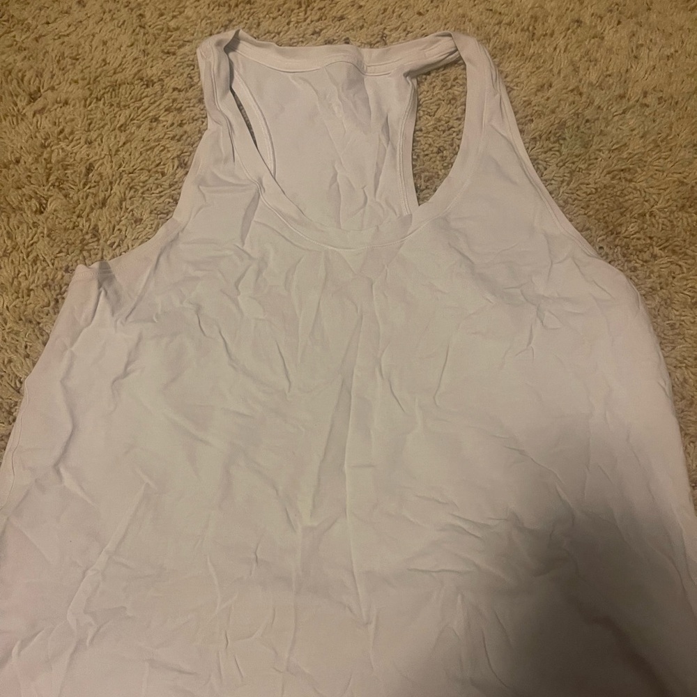 White lululemon tank